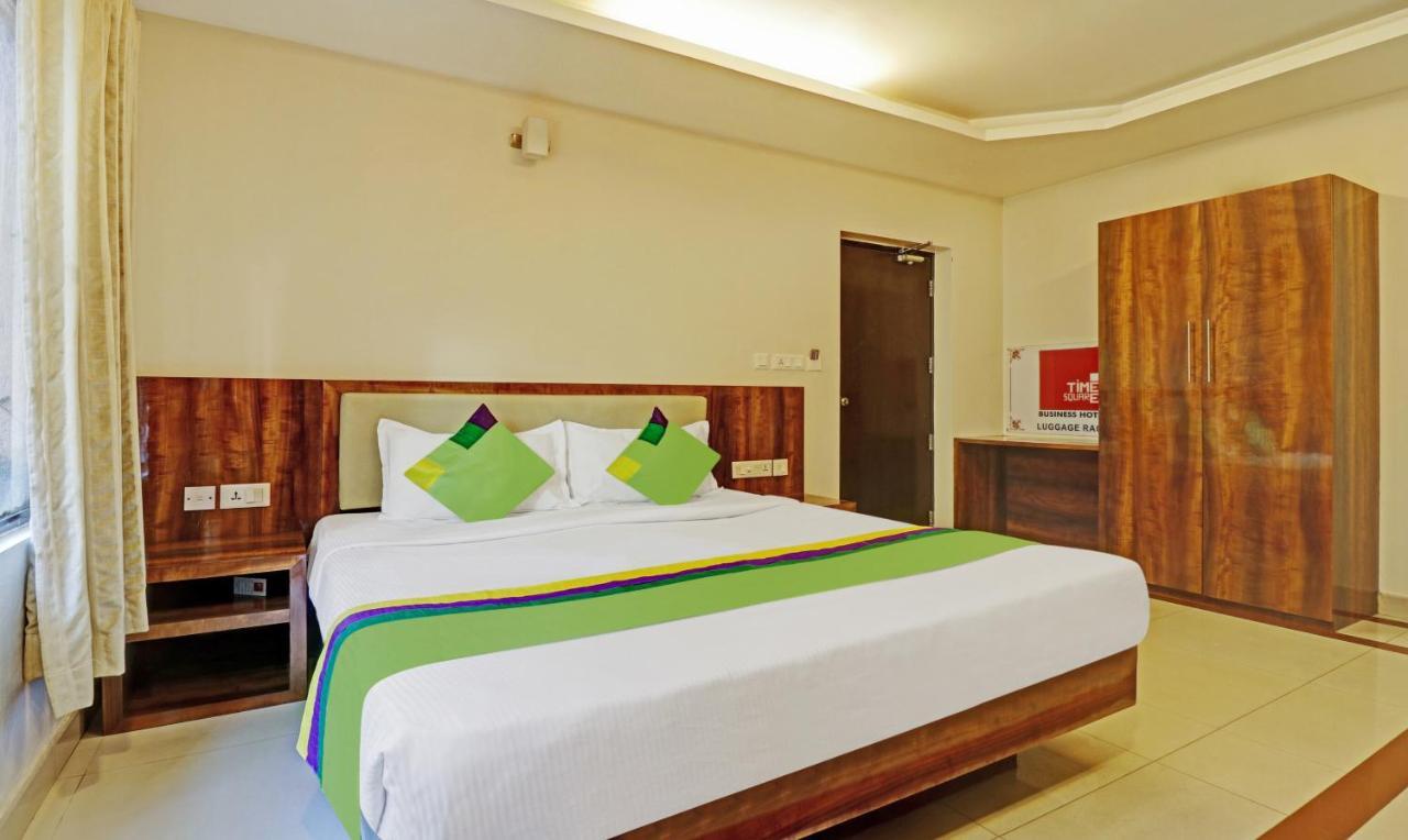 Treebo Trend Time Square Marine Drive Hotel Kochi Ngoại thất bức ảnh